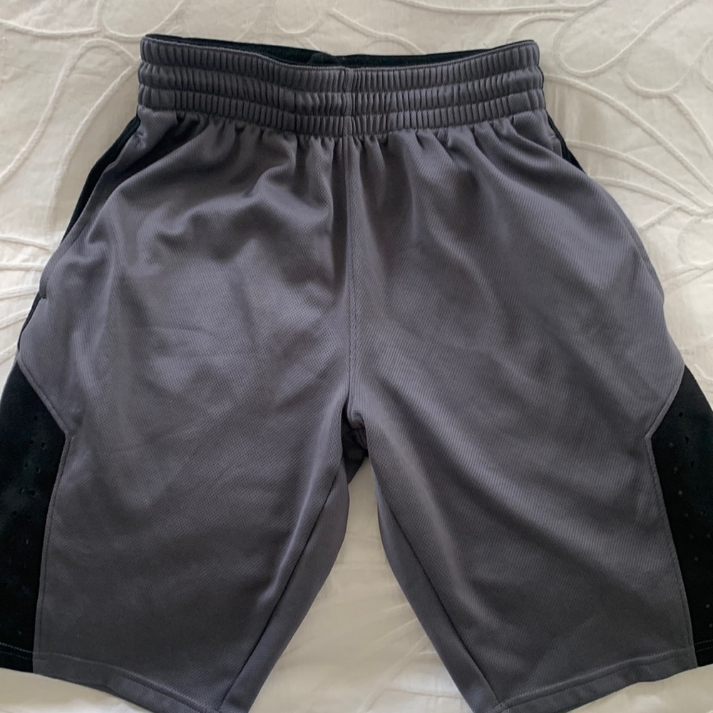 Champs Shorts